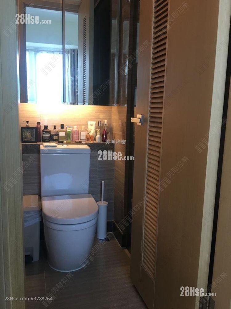 Commune Modern Sell 1 Bedroom , 1 Bathroom 294 ft²