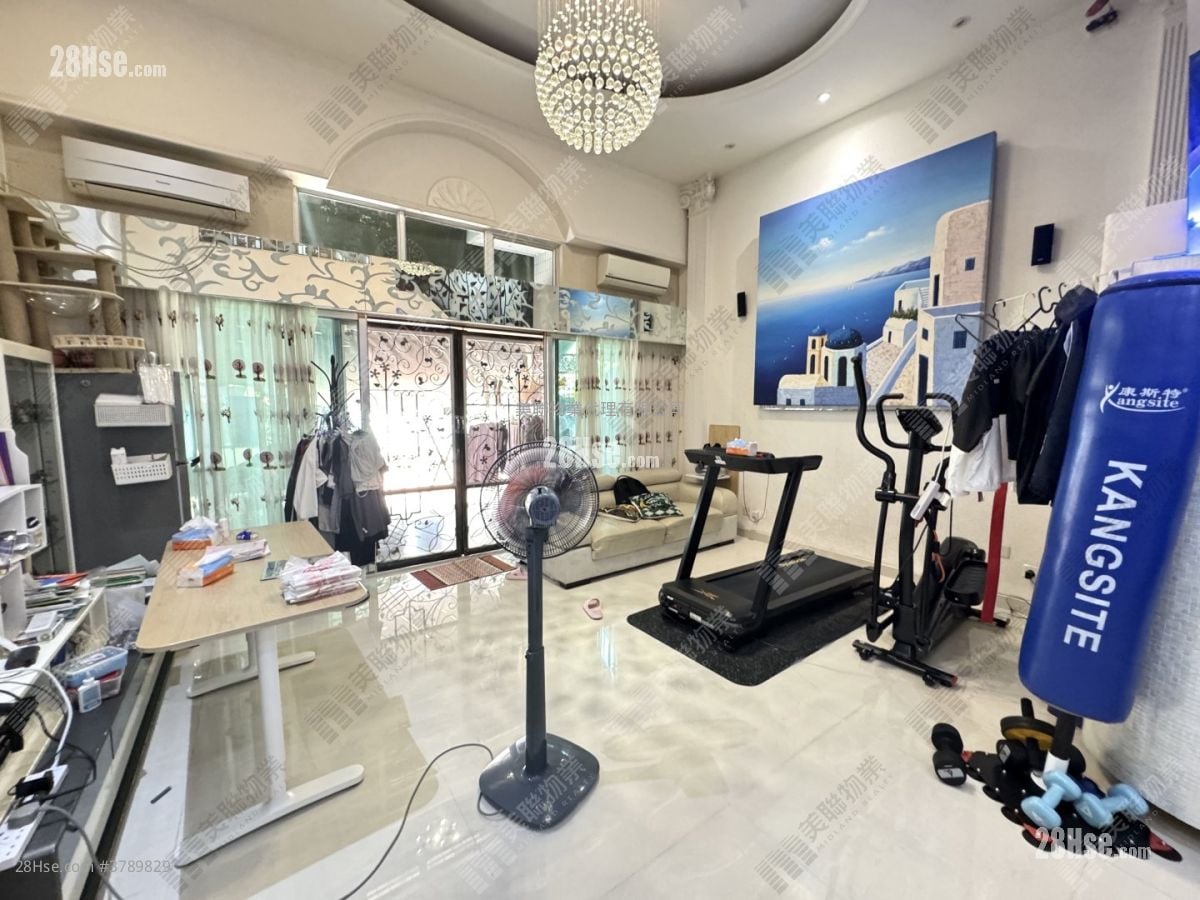 Palm Springs Sell 3 Bedrooms 1,367 ft²