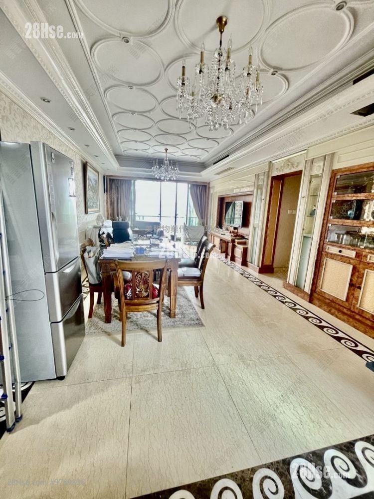 君颐峰 售盘 3 房 1,288 平方尺