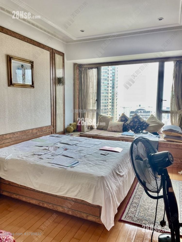 君颐峰 售盘 3 房 1,288 平方尺