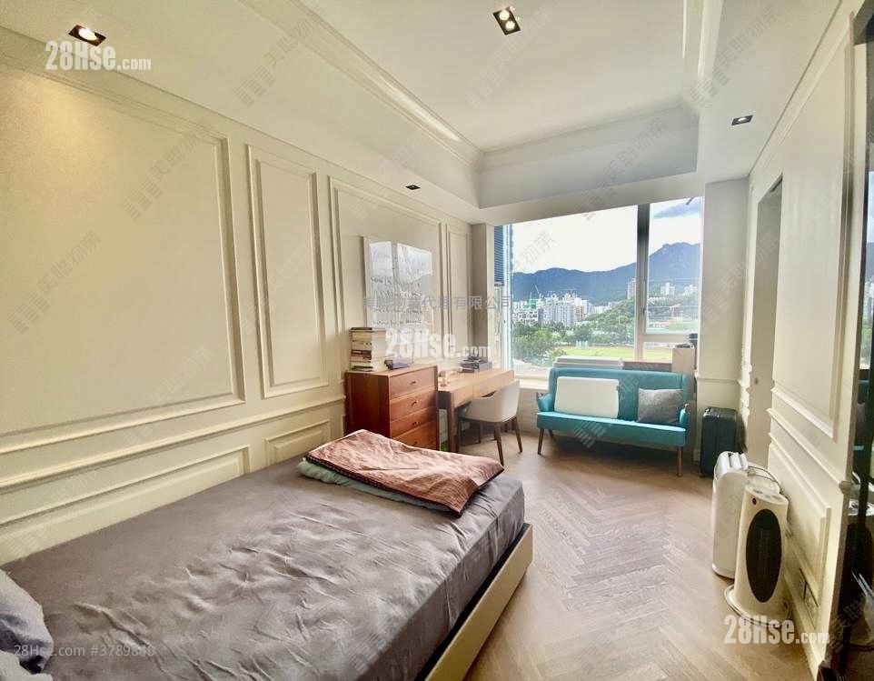 书院道8号 售盘 4 房 2,671 平方尺