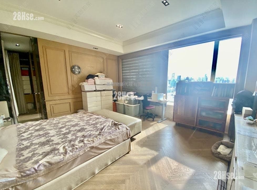 书院道8号 售盘 4 房 2,671 平方尺