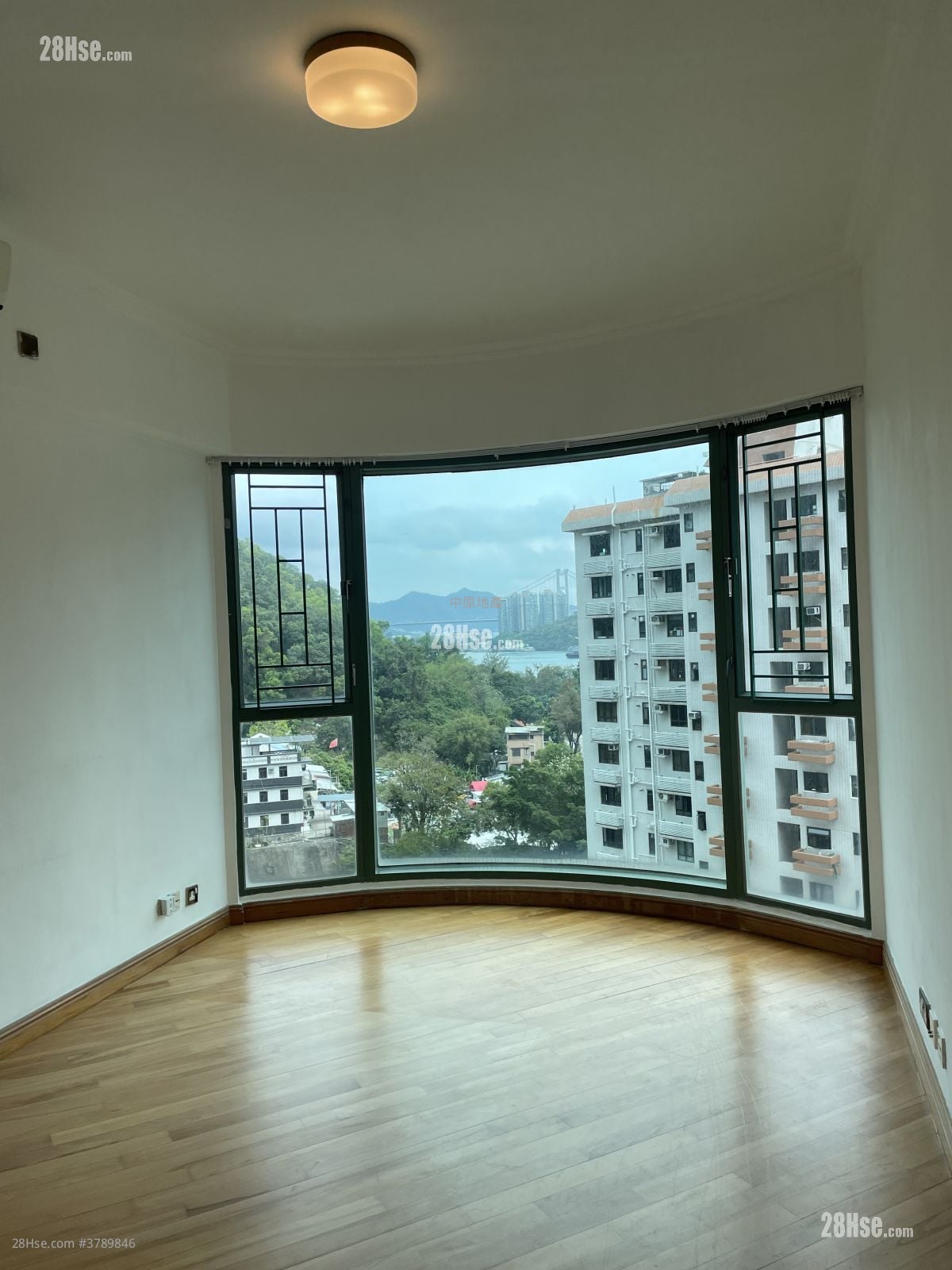 帝华轩 售盘 3 房 , 2 浴室 1,056 平方尺