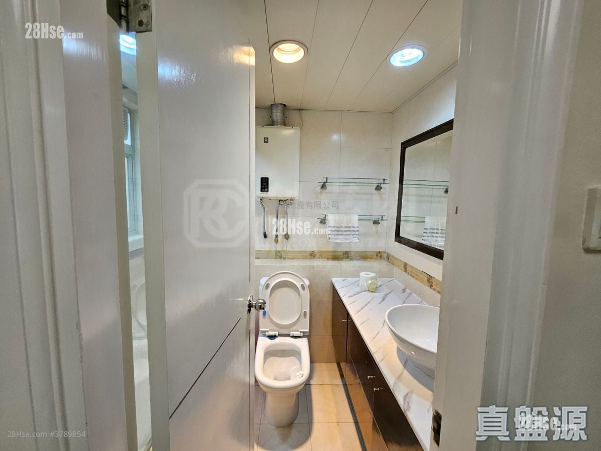 Mei Foo Sun Chuen Sell 3 Bedrooms , 2 Bathrooms 918 ft²