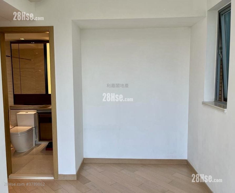 Park Yoho Sell 3 Bedrooms , 2 Bathrooms 693 ft²