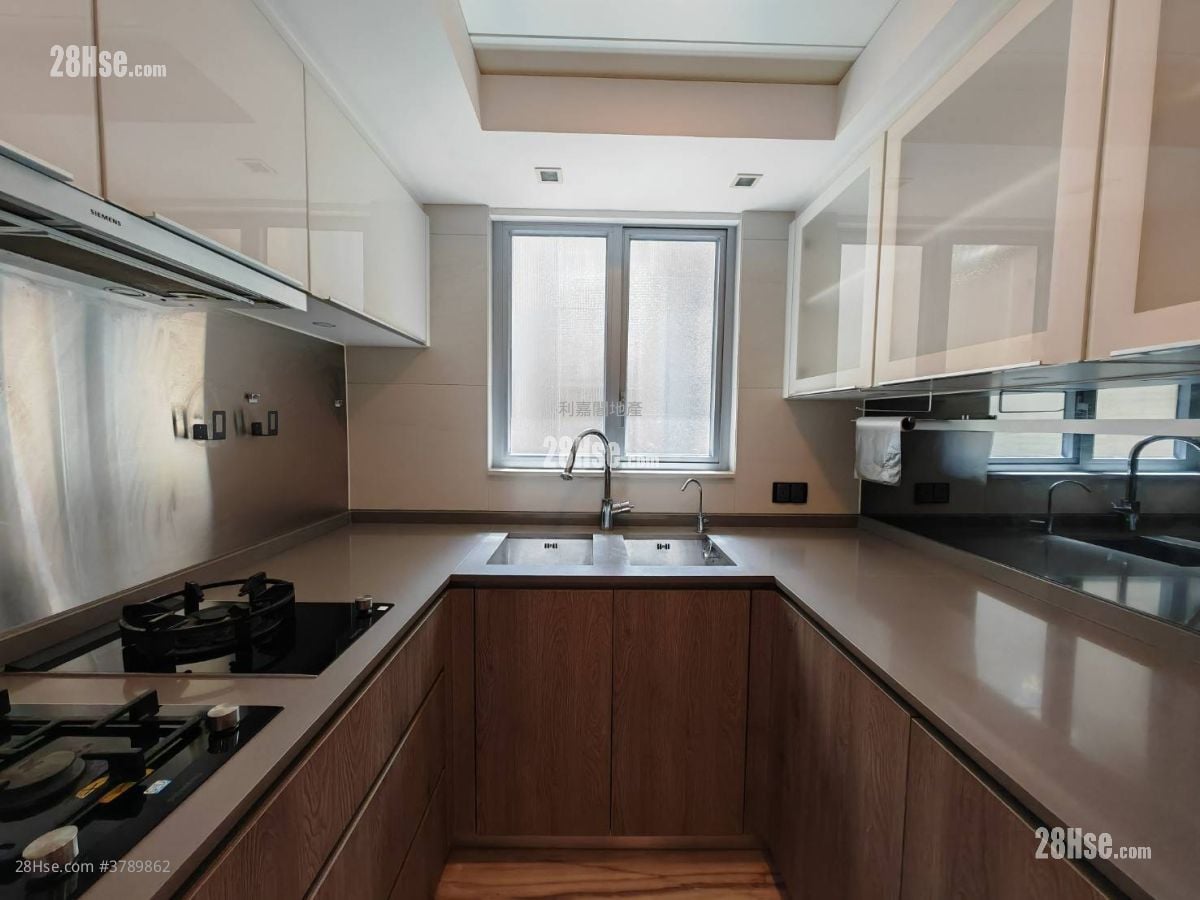 Park Yoho Sell 3 Bedrooms , 2 Bathrooms 693 ft²