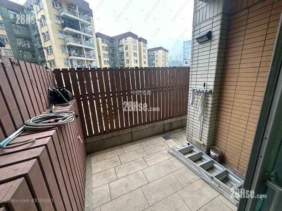 Manhattan Hill Sell 2 Bedrooms , 1 Bathroom 496 ft²