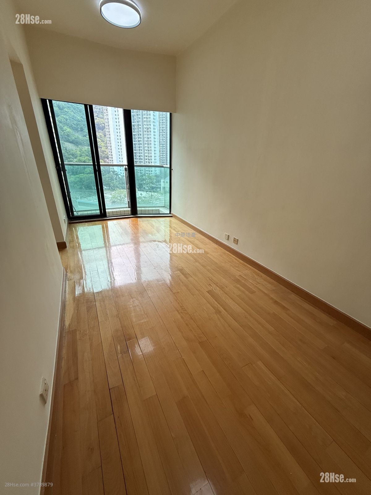 The Oakridge Sell 2 Bedrooms 423 ft²