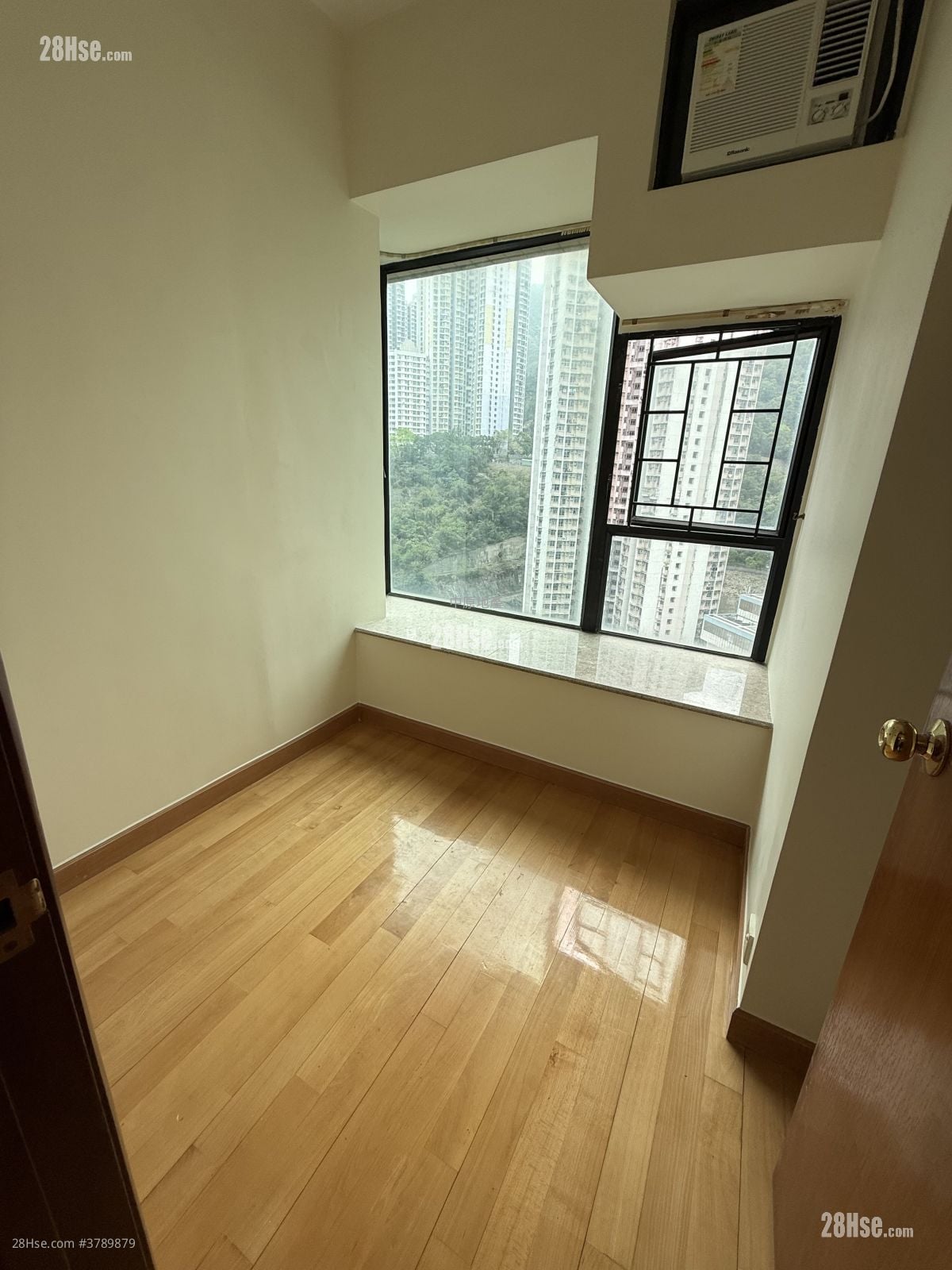 The Oakridge Sell 2 Bedrooms 423 ft²