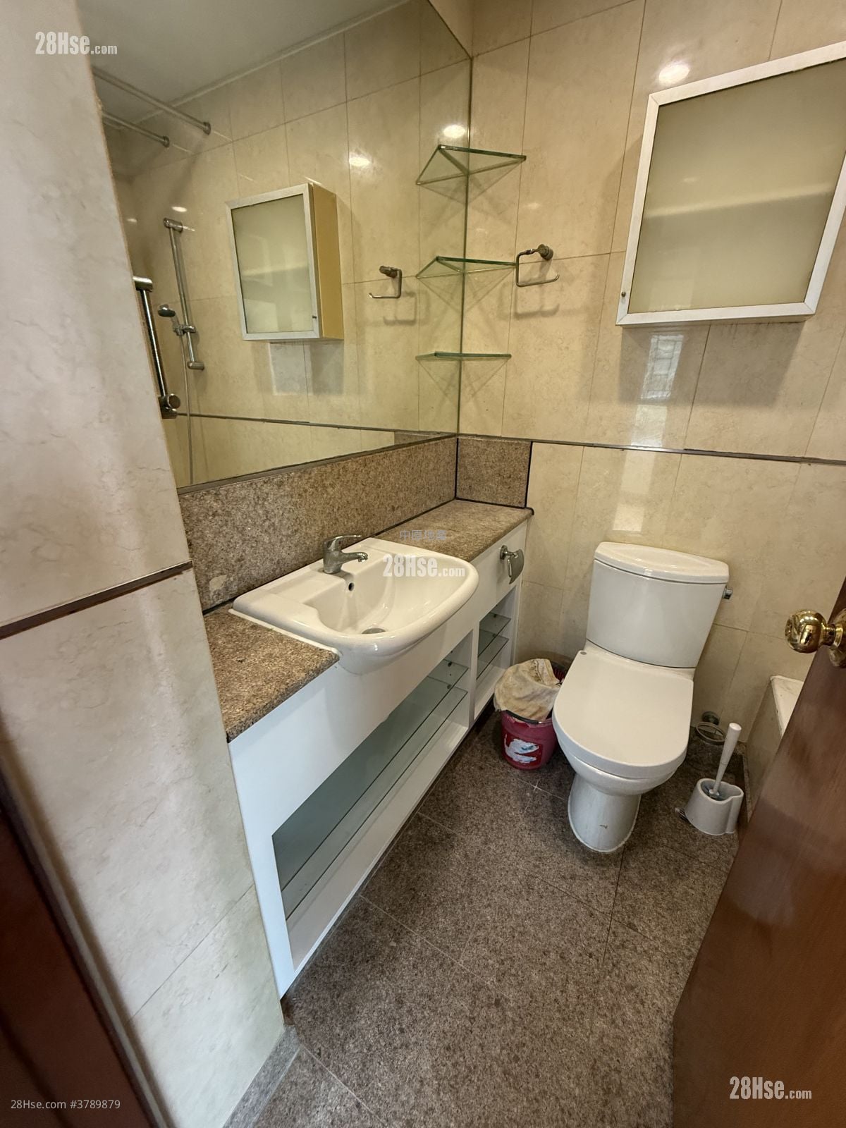 The Oakridge Sell 2 Bedrooms 423 ft²