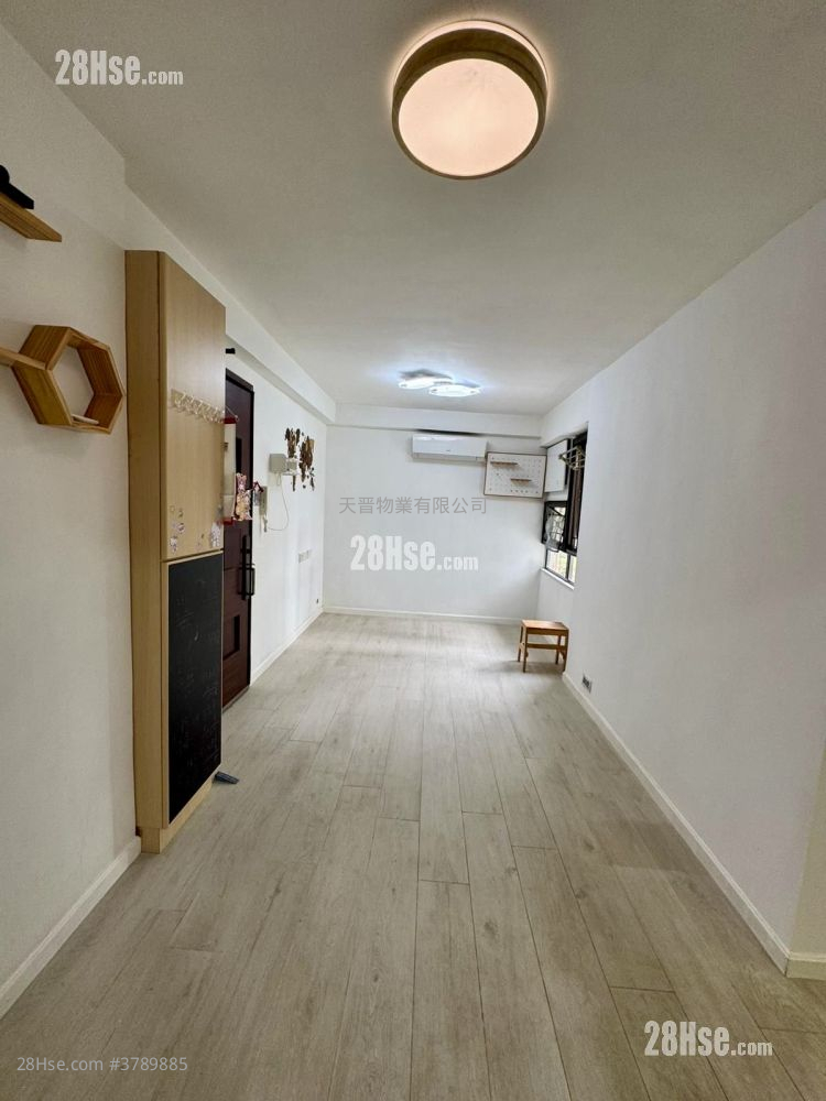 Hung Hom Gardens Sell 3 Bedrooms , 1 Bathroom 480 ft²