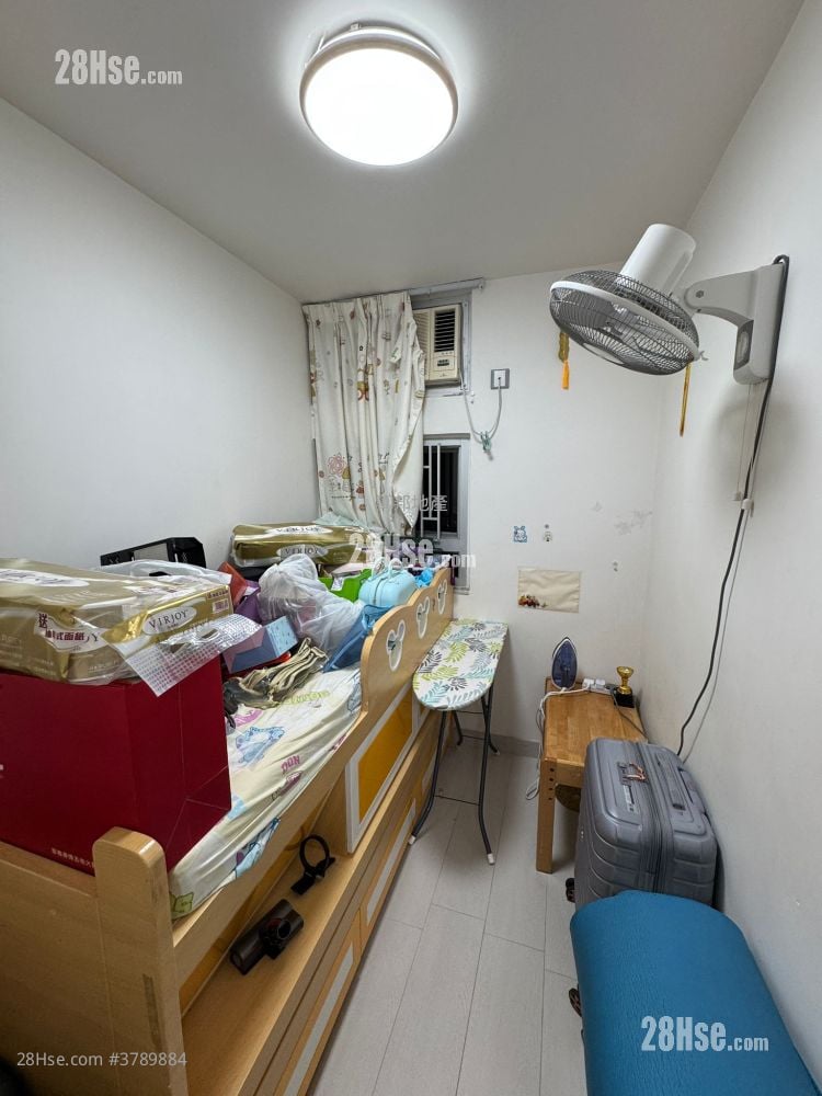 嘉隆苑 售盘 3 房 554 平方尺