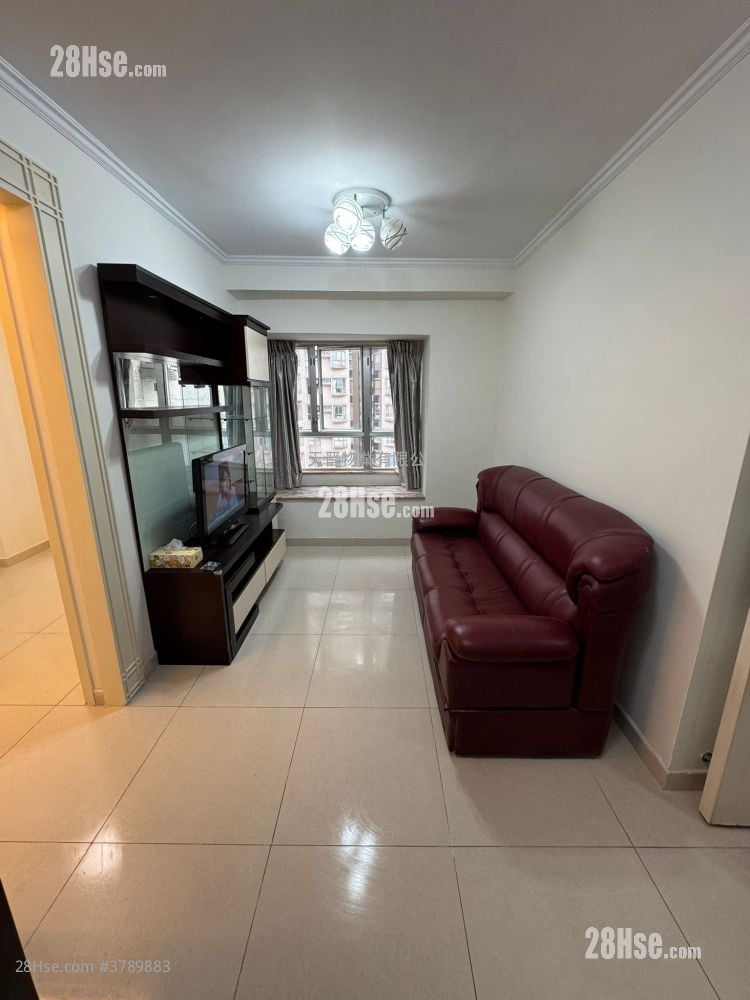 Sunshine Plaza Rental 2 Bedrooms , 1 Bathroom 396 ft²