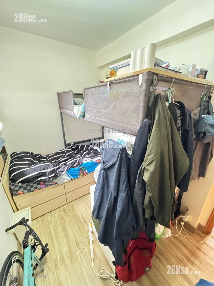 Belair Gardens Rental 4 Bedrooms , 2 Bathrooms 919 ft²