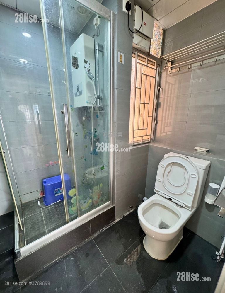 Hung Wai Building Sell 2 Bedrooms