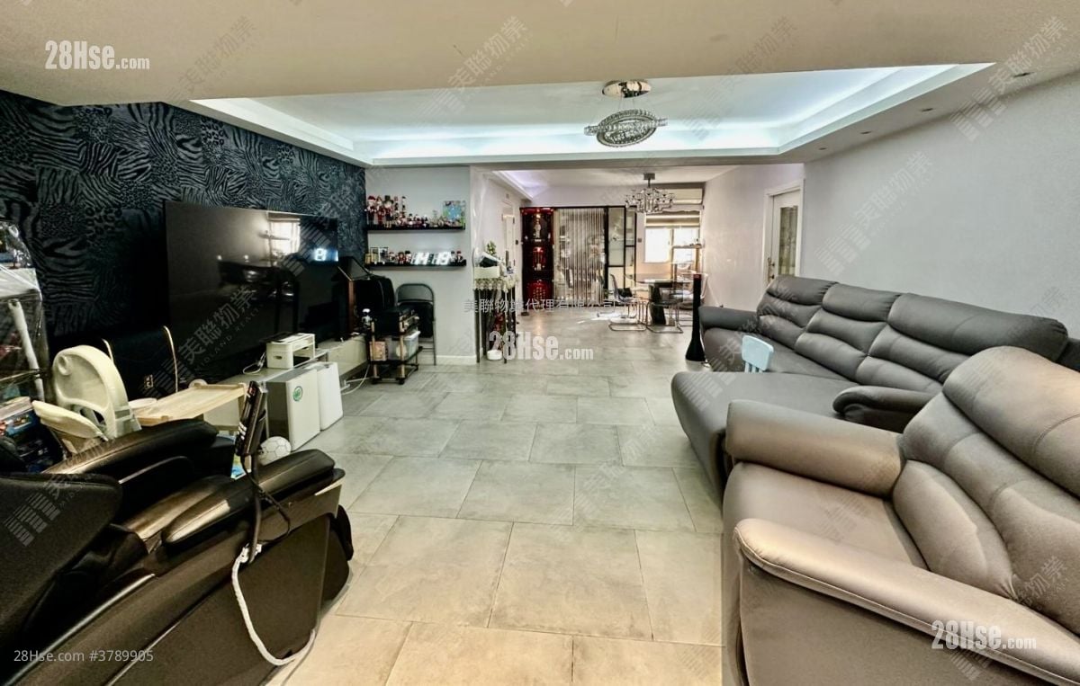 伯爵园 售盘 4 房 1,324 平方尺