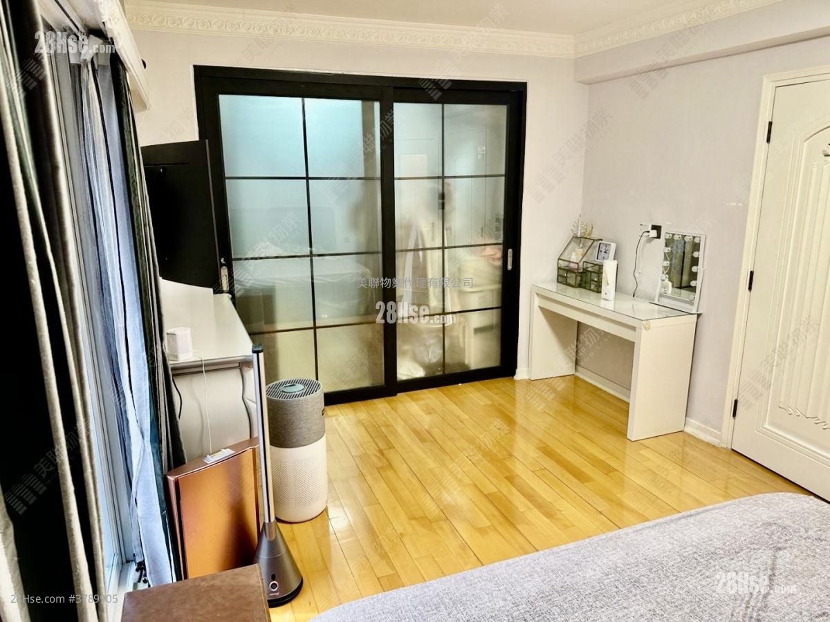 伯爵园 售盘 4 房 1,324 平方尺