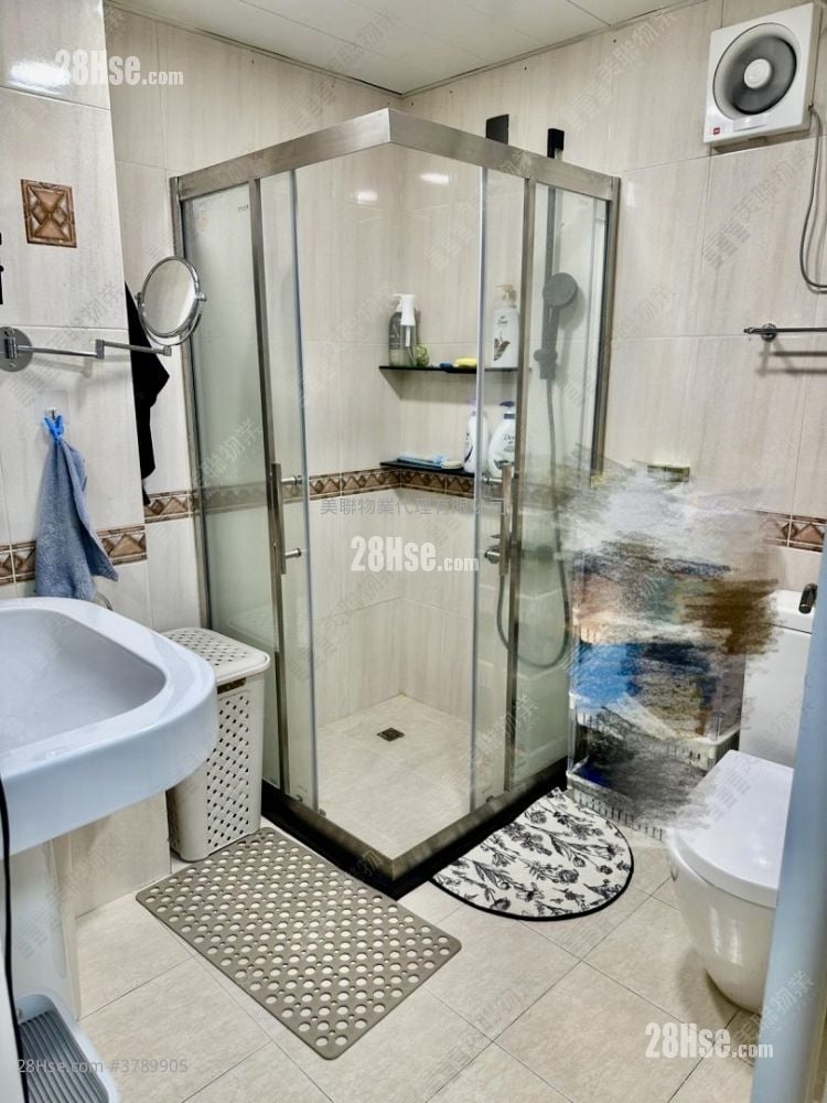 伯爵园 售盘 4 房 1,324 平方尺