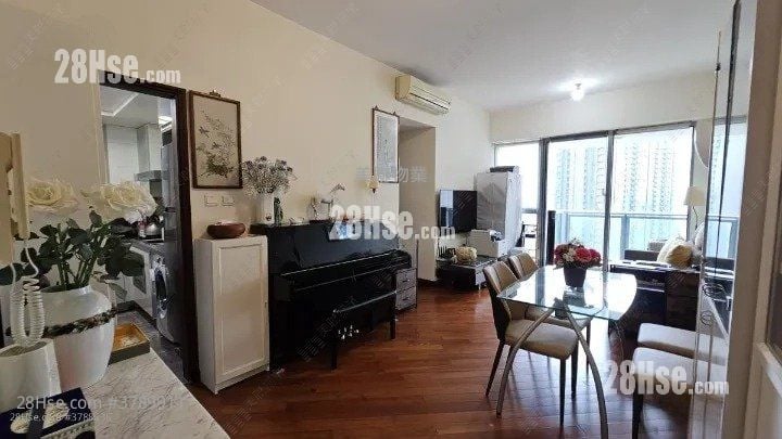 The Palazzo Sell 3 Bedrooms , 2 Bathrooms 707 ft²