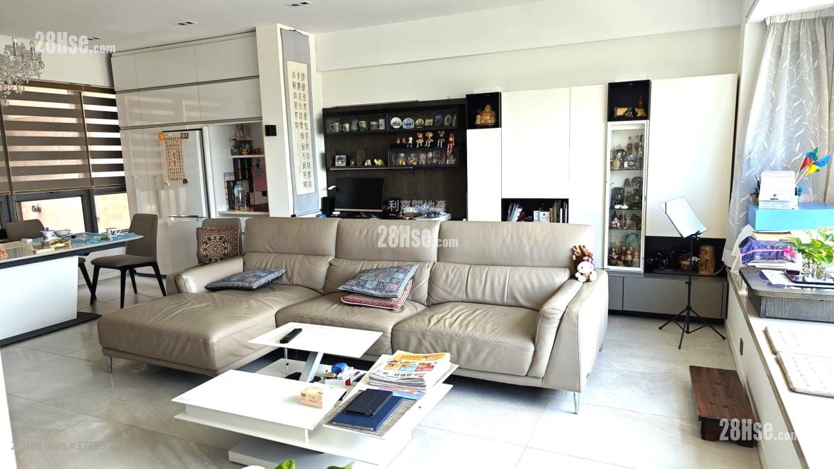 Providence Bay Sell 4 Bedrooms , 2 Bathrooms 1,352 ft²