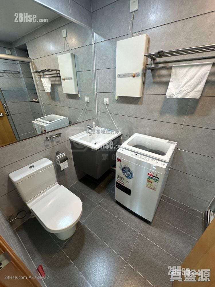 豪峰岭 售盘 3 房 , 3 浴室 946 平方尺