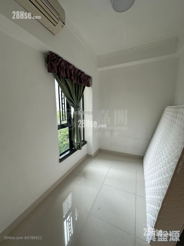 豪峰岭 售盘 3 房 , 3 浴室 946 平方尺