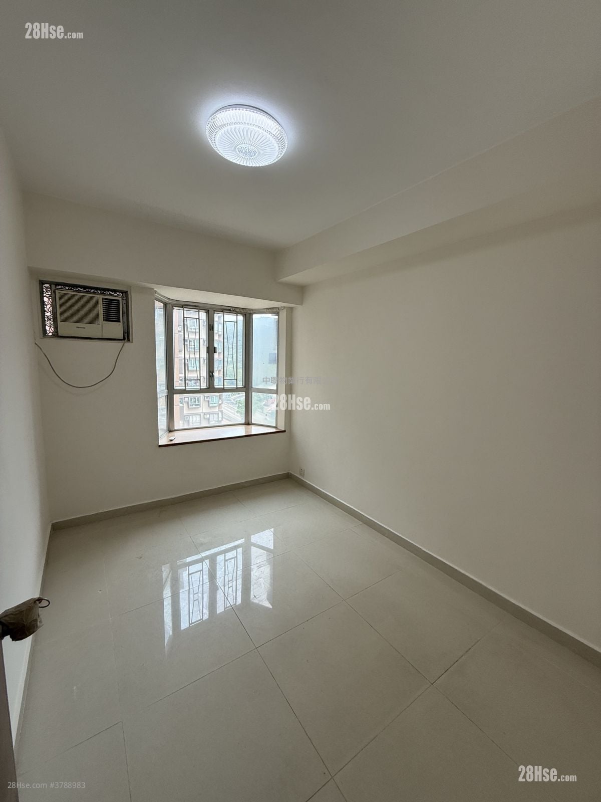 Garden Vista Rental 3 Bedrooms , 2 Bathrooms 819 ft²