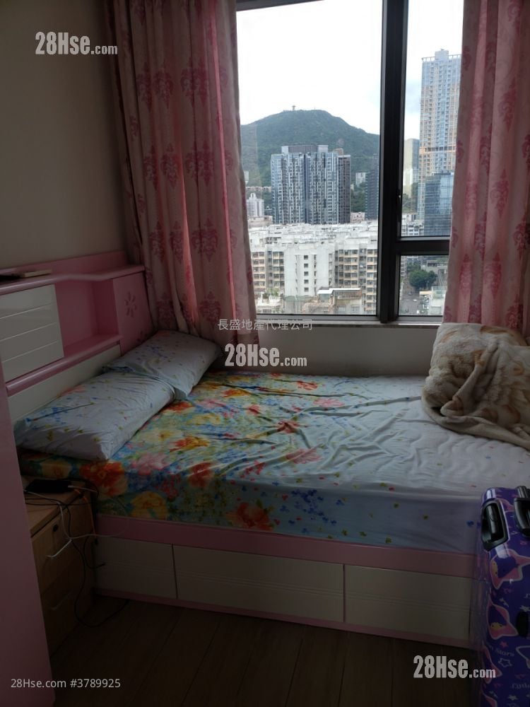 Astoria Crest Sell 1 Bedroom , 1 Bathroom 260 ft²