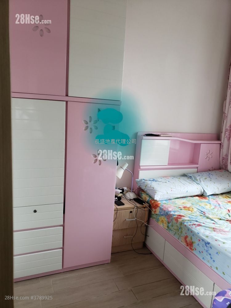 Astoria Crest Sell 1 Bedroom , 1 Bathroom 260 ft²