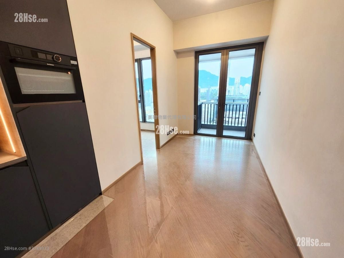 连方 售盘 1 房 , 1 浴室 290 平方尺