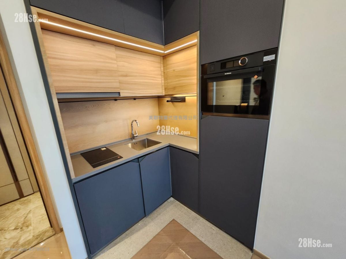 连方 售盘 1 房 , 1 浴室 290 平方尺