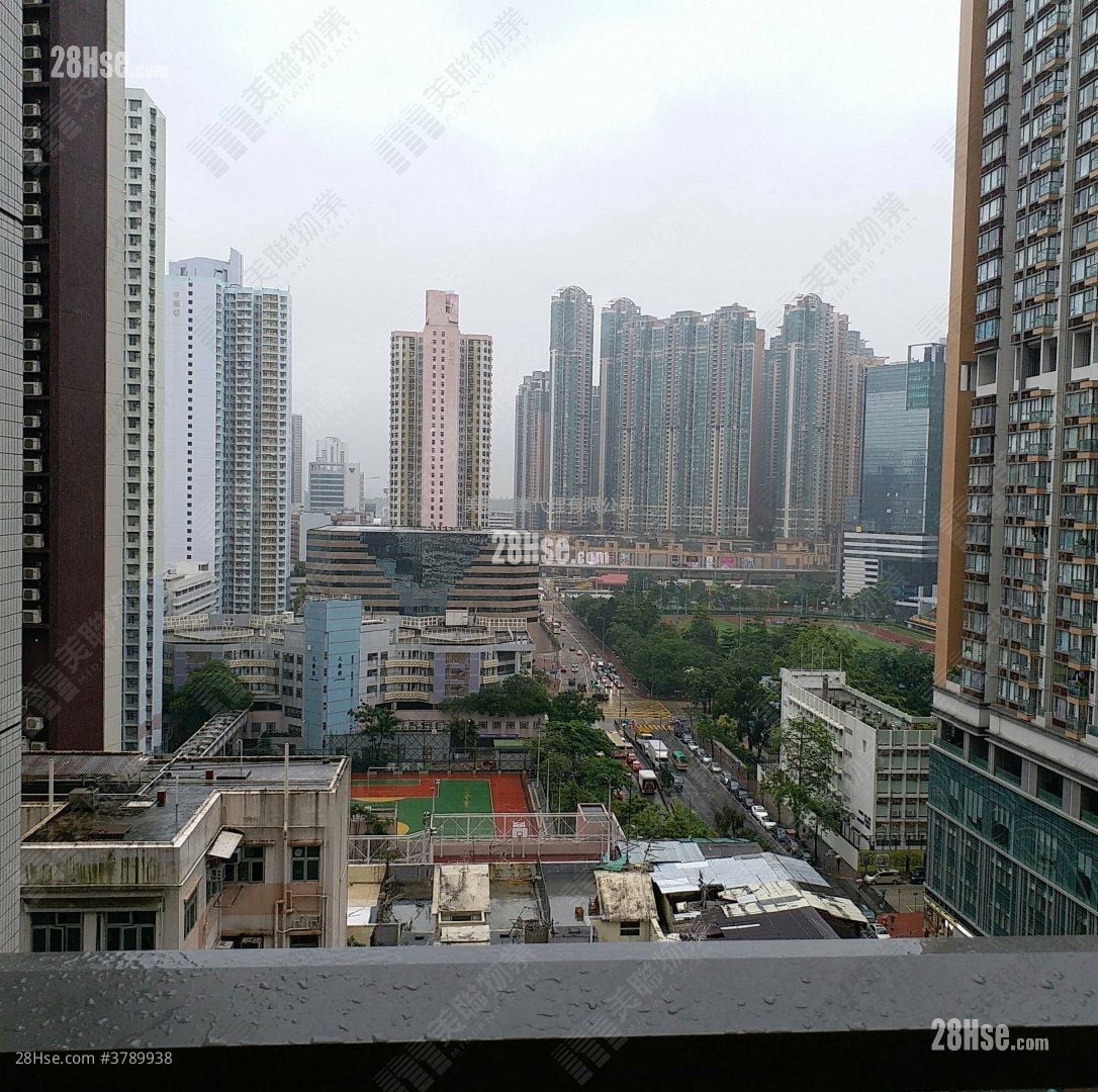 Heya Star Sell 3 Bedrooms , 2 Bathrooms 730 ft²