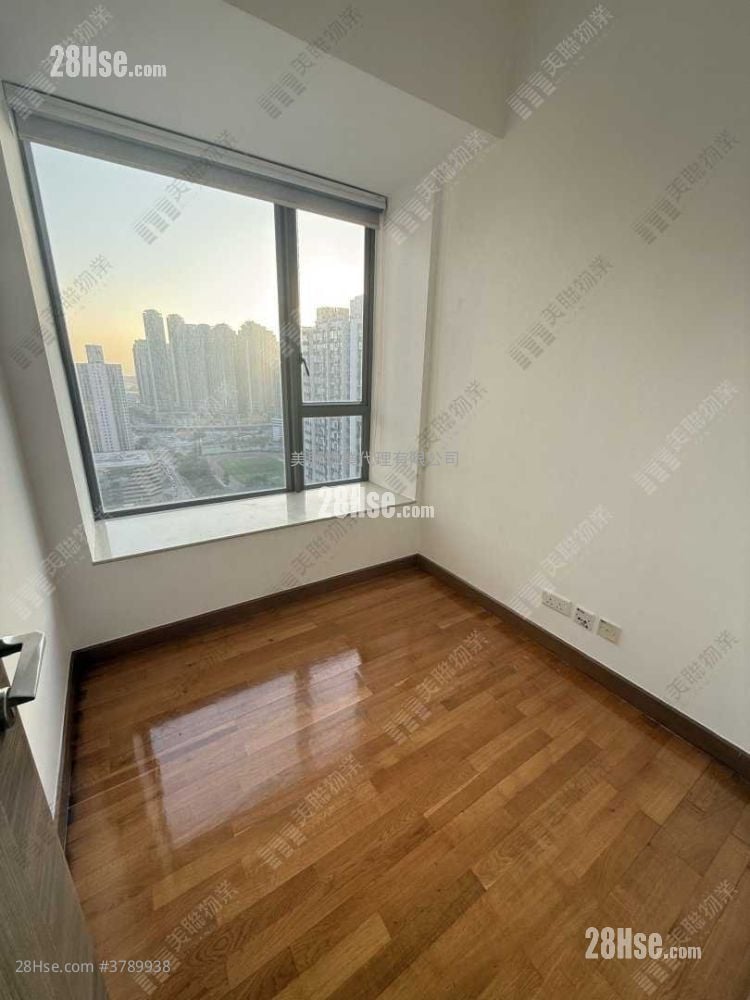 Heya Star Sell 3 Bedrooms , 2 Bathrooms 730 ft²