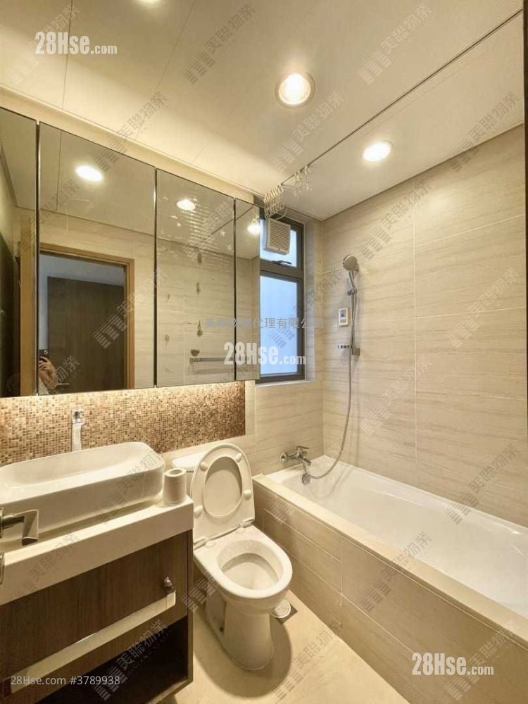 Heya Star Sell 3 Bedrooms , 2 Bathrooms 730 ft²