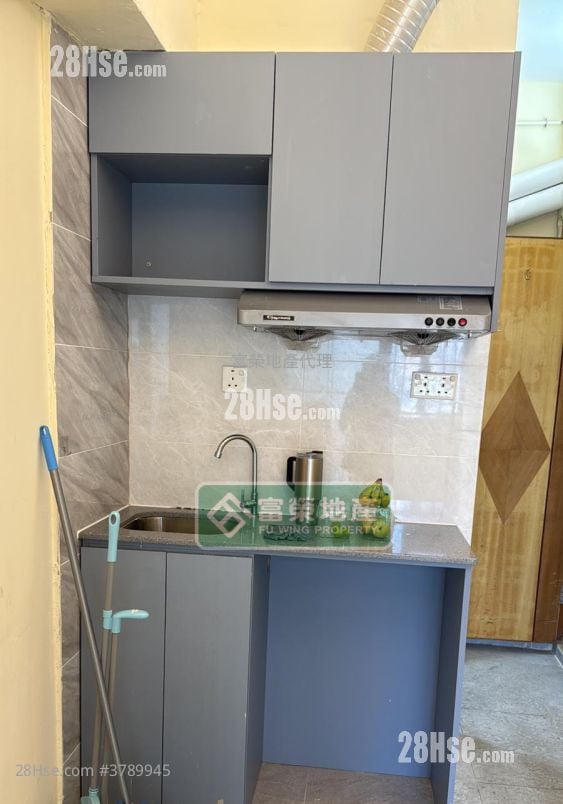 Kin Wong Mansion Sell 4 Bedrooms , 4 Bathrooms 682 ft²