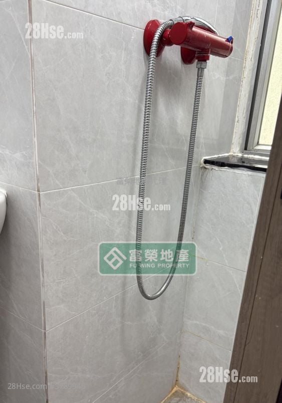 Kin Wong Mansion Sell 4 Bedrooms , 4 Bathrooms 682 ft²