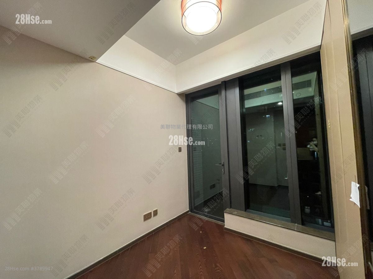 睿峰 售盘 1 房 300 平方尺