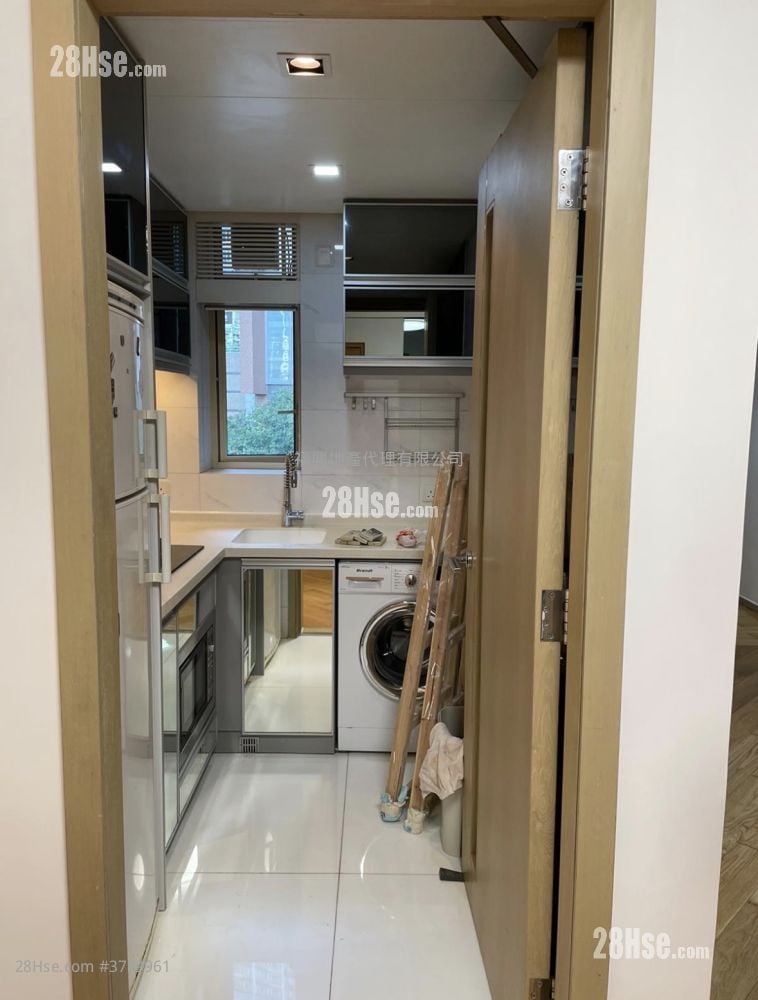 Harbour Place Rental 3 Bedrooms , 2 Bathrooms 589 ft²