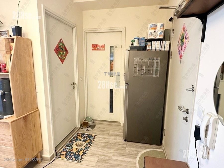 Ping Yan Court Sell 2 Bedrooms 447 ft²