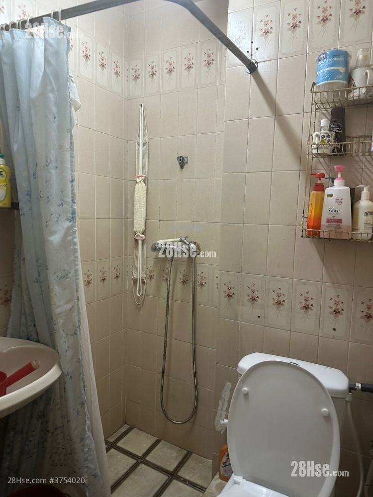 海滨大厦 售盘 3 房 , 2 浴室 1,196 平方尺