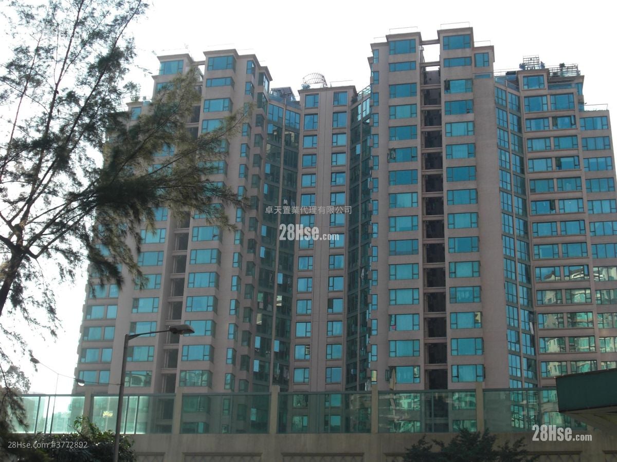 Majestic Park Sell 3 Bedrooms , 1 Bathroom 779 ft²