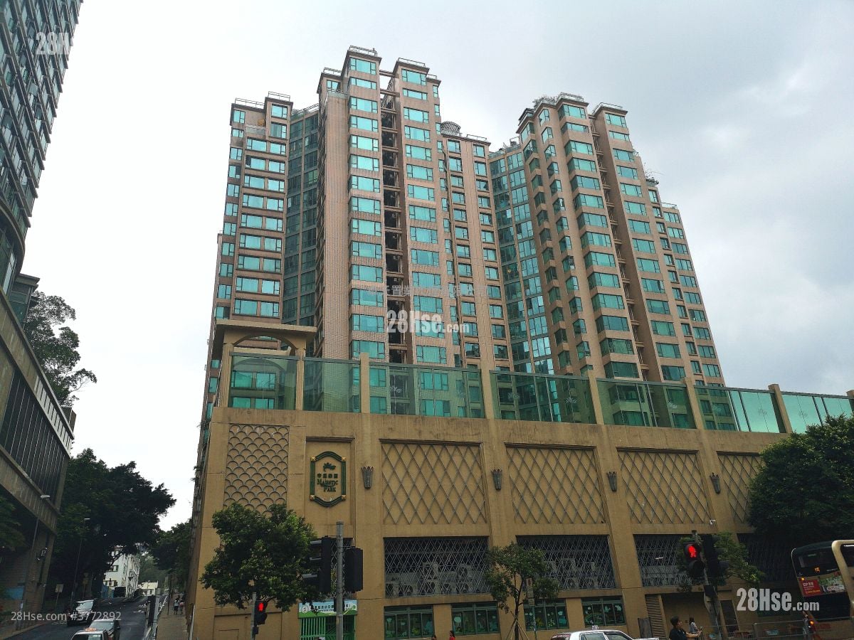 Majestic Park Sell 3 Bedrooms , 1 Bathroom 779 ft²