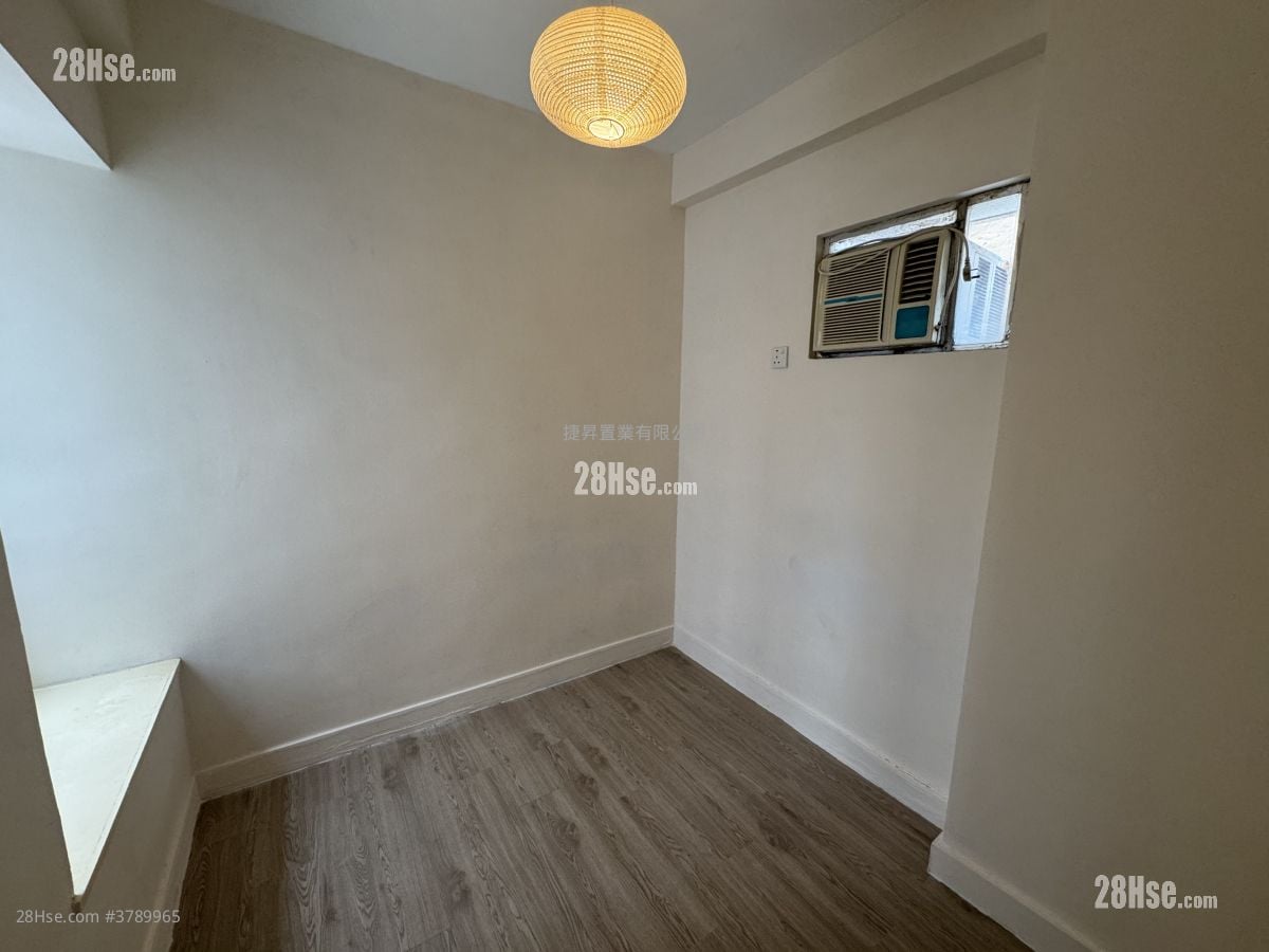 协辉大厦 售盘 3 房 , 1 浴室 377 平方尺