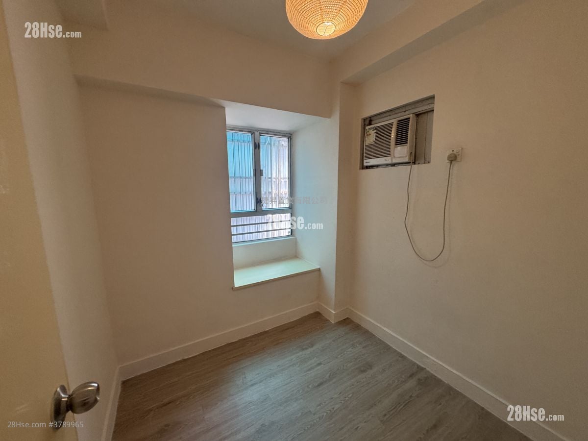 协辉大厦 售盘 3 房 , 1 浴室 377 平方尺