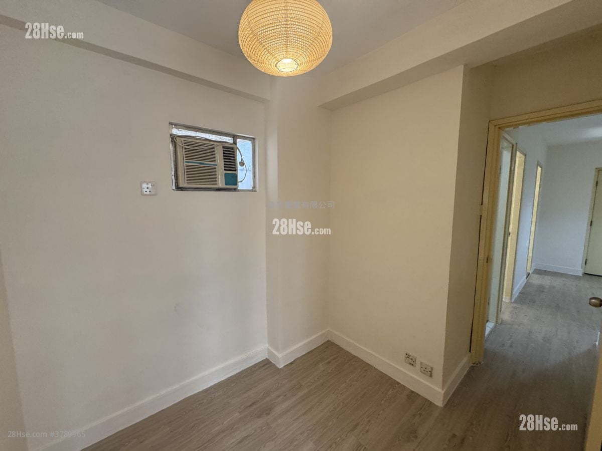 协辉大厦 售盘 3 房 , 1 浴室 377 平方尺