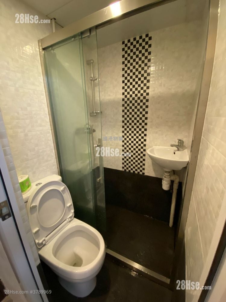 Hong Kong Mansion Sell 5+ Bedrooms , 5+ Bathrooms 609 ft²