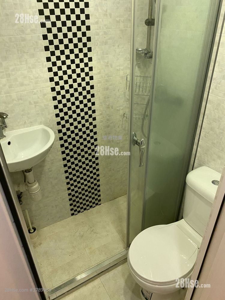 Hong Kong Mansion Sell 5+ Bedrooms , 5+ Bathrooms 609 ft²