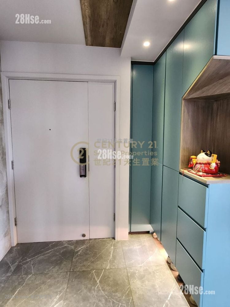 Avignon Sell 3 Bedrooms , 2 Bathrooms 791 ft²