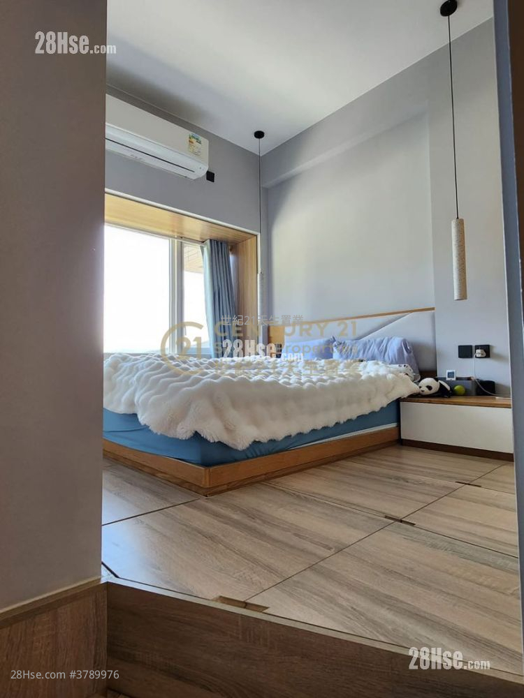 Avignon Sell 3 Bedrooms , 2 Bathrooms 791 ft²