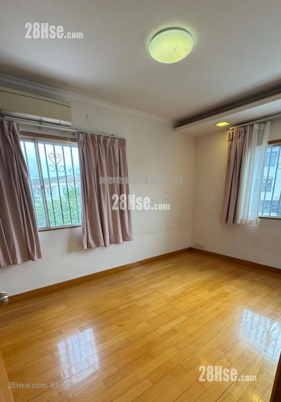 Fairview Park Sell 3 Bedrooms 950 ft²